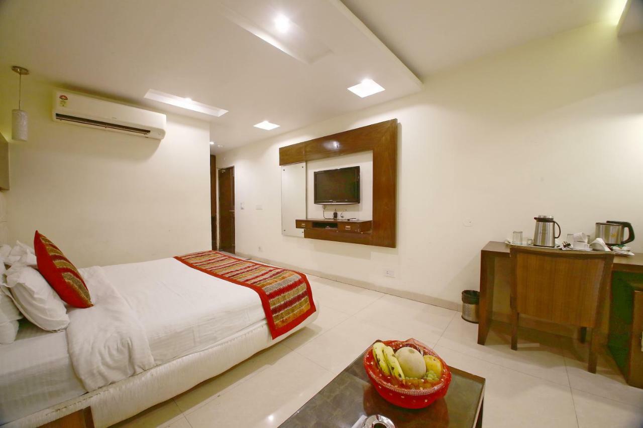 Hotel Diamond Plaza Chandīgarh Extérieur photo